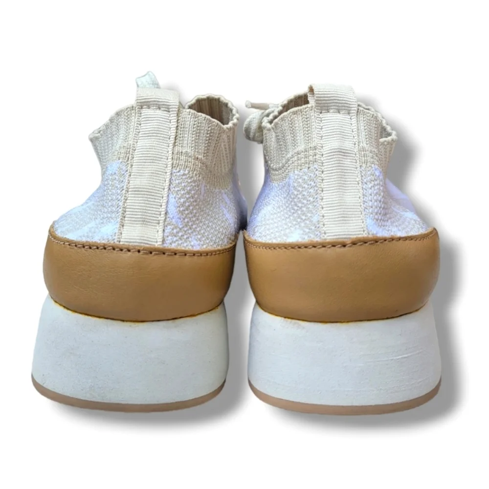 EUC  M4D3 On‎ the Run Comfort Knit Stretch Workout Sneakers Rubber Shoes Size 9